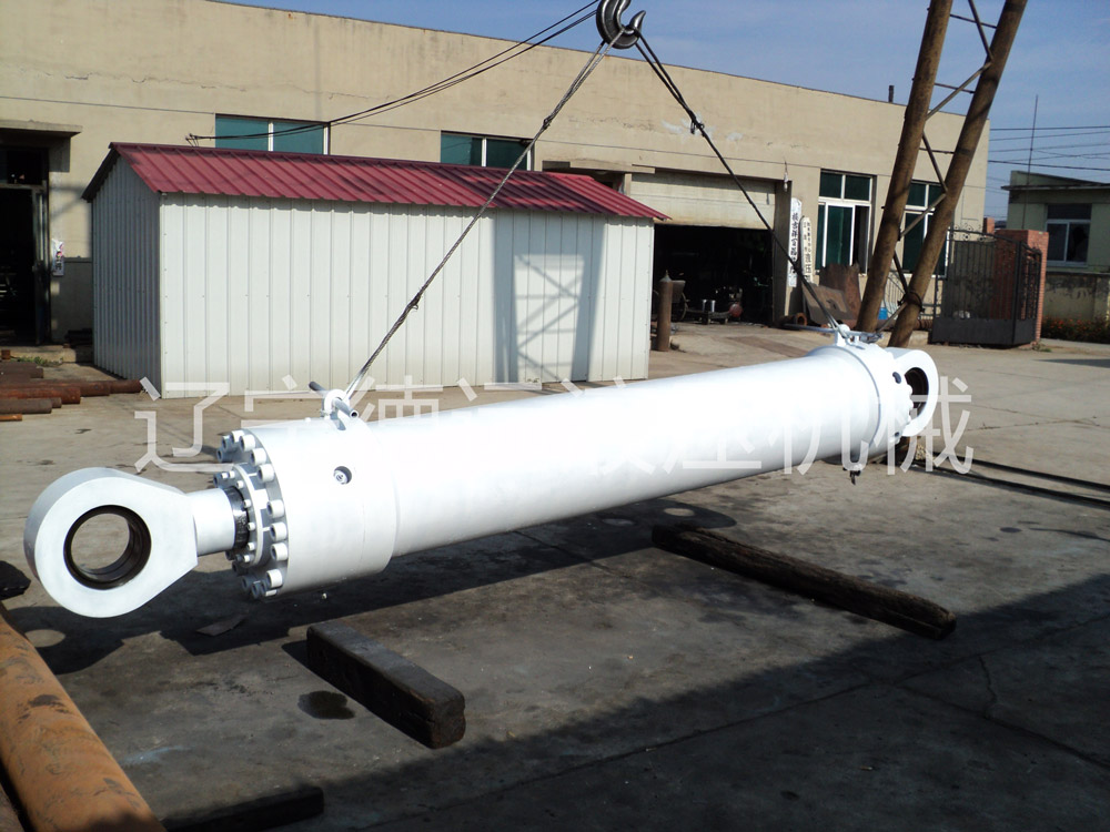 CD350大型液壓(yā)缸