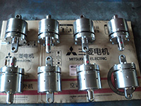 安(ān)全鉗用碟(dié)簧油缸