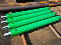 尾部自動(dòng)調心液壓(ya)缸D160-100-1500