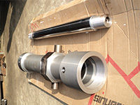 位移傳感(gǎn)回轉油缸(gang)